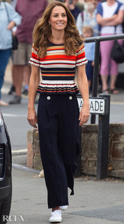 Catherine-Duchess-of-Cambridge-Shows-Off-Her-Post-Vacation-Glow-For-The-Launch-Of-The-Inaugural-Kings-Cup-Regatta-570x1024.jpg