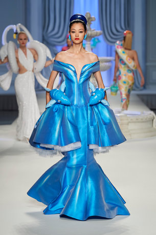 Moschino S23 057.jpg