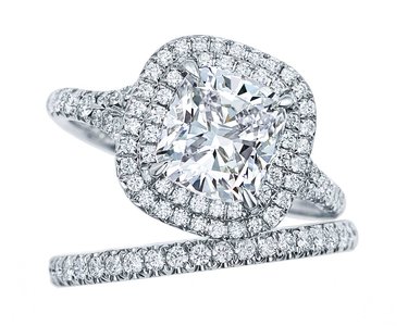 Tiffany-Soleste®-engagement-ring-and-matching-band-in-platinum.jpg
