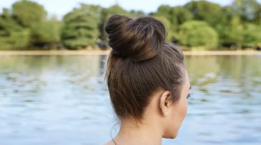 تسريحة Twisted Ballerina Bun.jpg