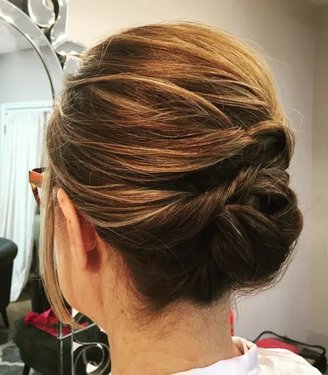 تسريحة Small Chignon for Short Hair.jpg