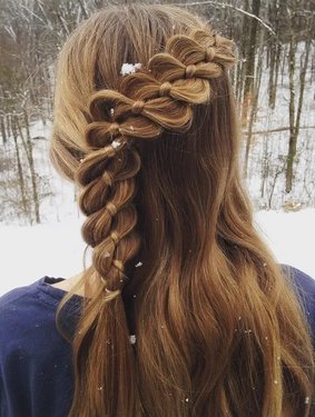 تسريحة Cool Knotted Braid.jpg