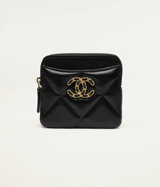 chanel 19 zipped coin purse.jpeg