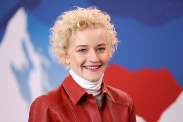 تسريحة Curly Bob.jpg