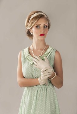 تسريحة intage hair blonde updo.jpg