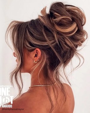 تسريحة High Voluminous Bun.jpg