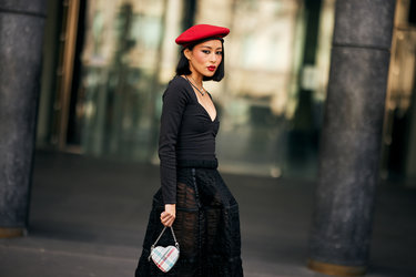 Paris str F25 1715.jpg