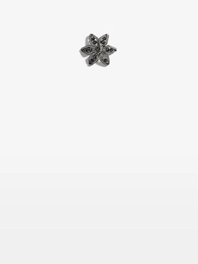chanel brooch in metal strass and crystal.jpeg
