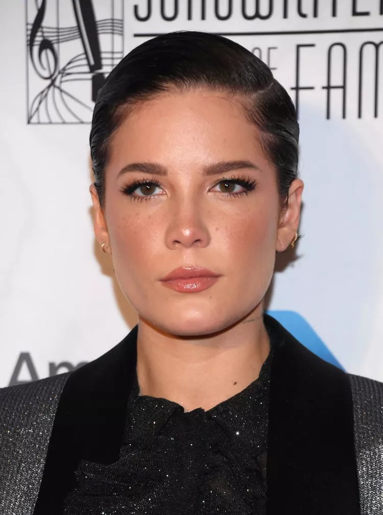 Halsey.jpg