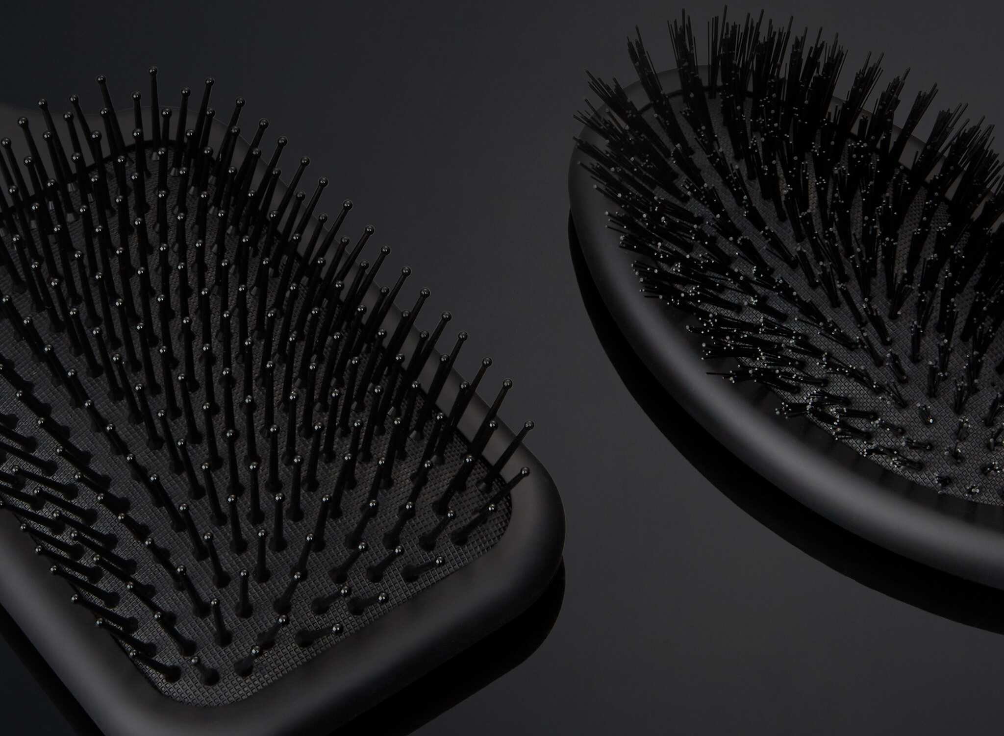 Ghd oval dressing brush للشعر الخشن والكثيف.jpg