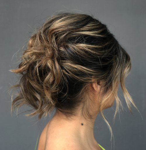 تسريحة Chic Undone Updo for Bob.jpg