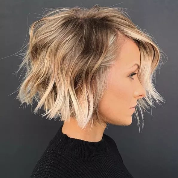 تسريحة Textured Chin Bob.jpg