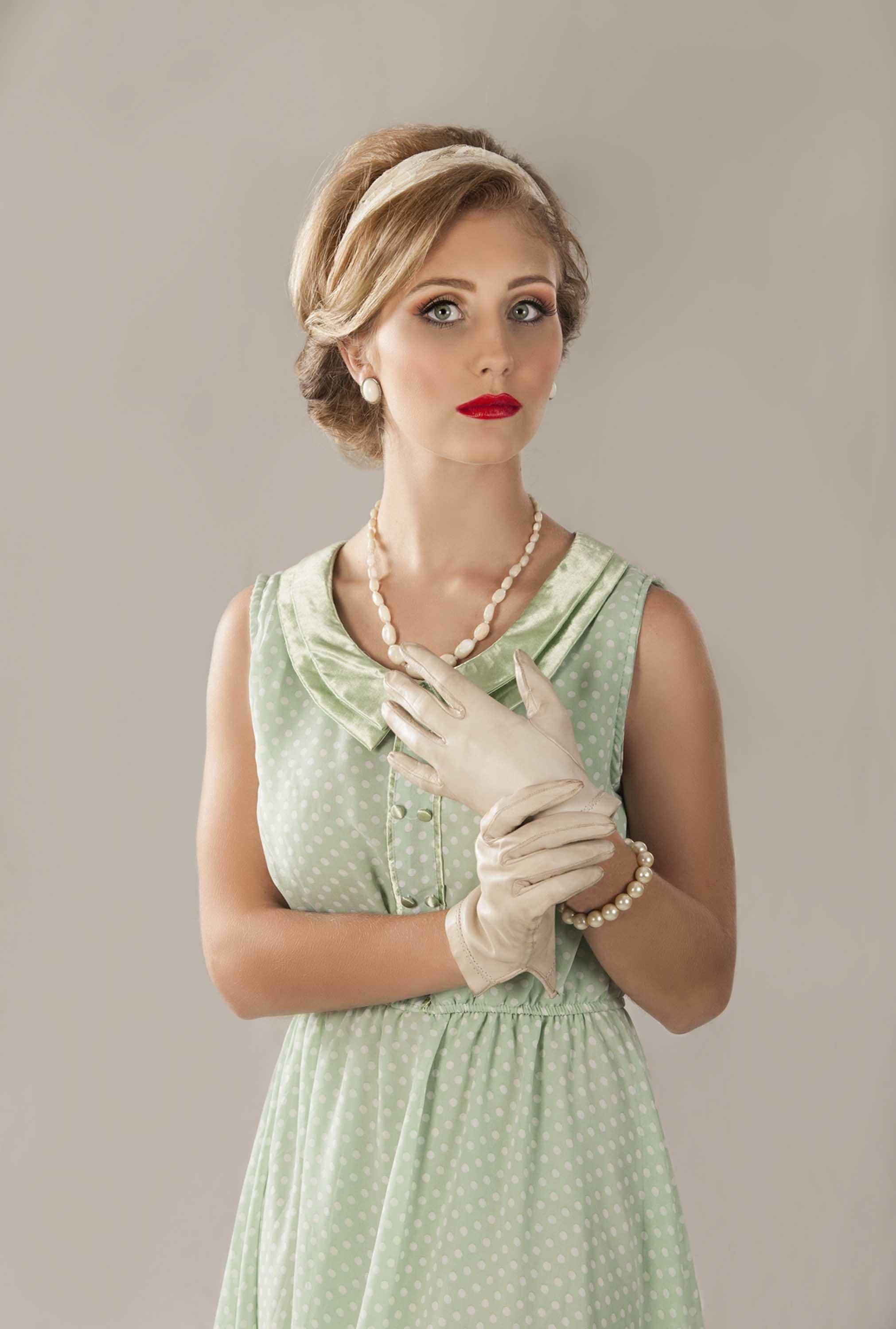 تسريحة intage hair blonde updo.jpg