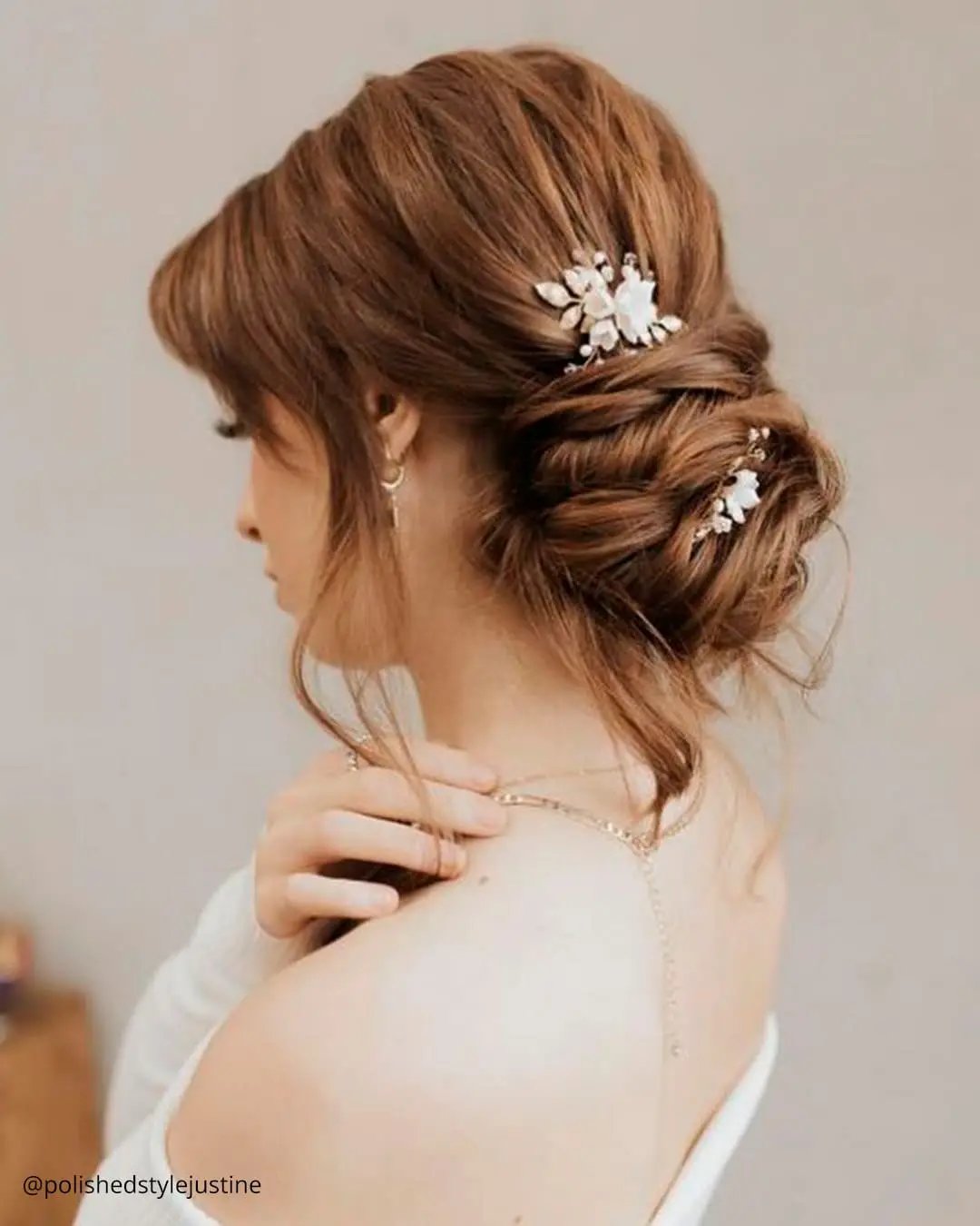 تسريحة Classic Chignon.jpg