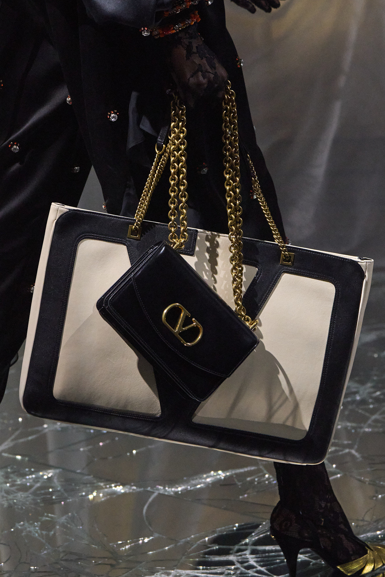 Valentino clp S25 062.jpg
