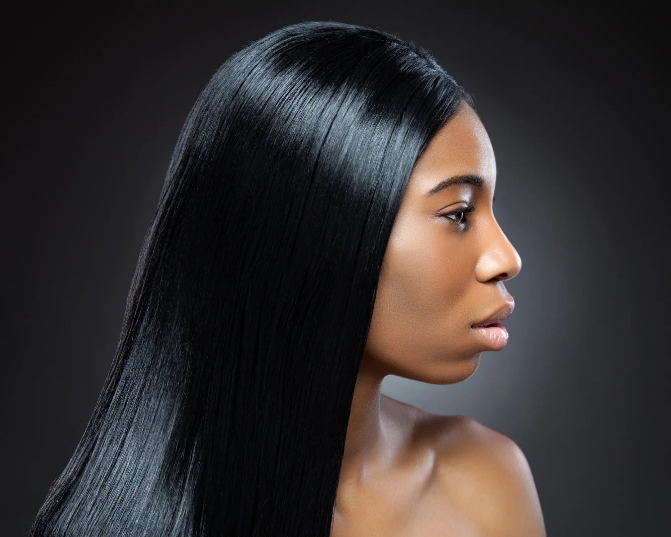تسريحة Sleek and Straight.jpg