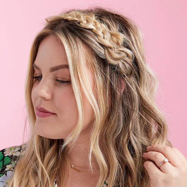 تسريحة Basic Braid Crown.jpg