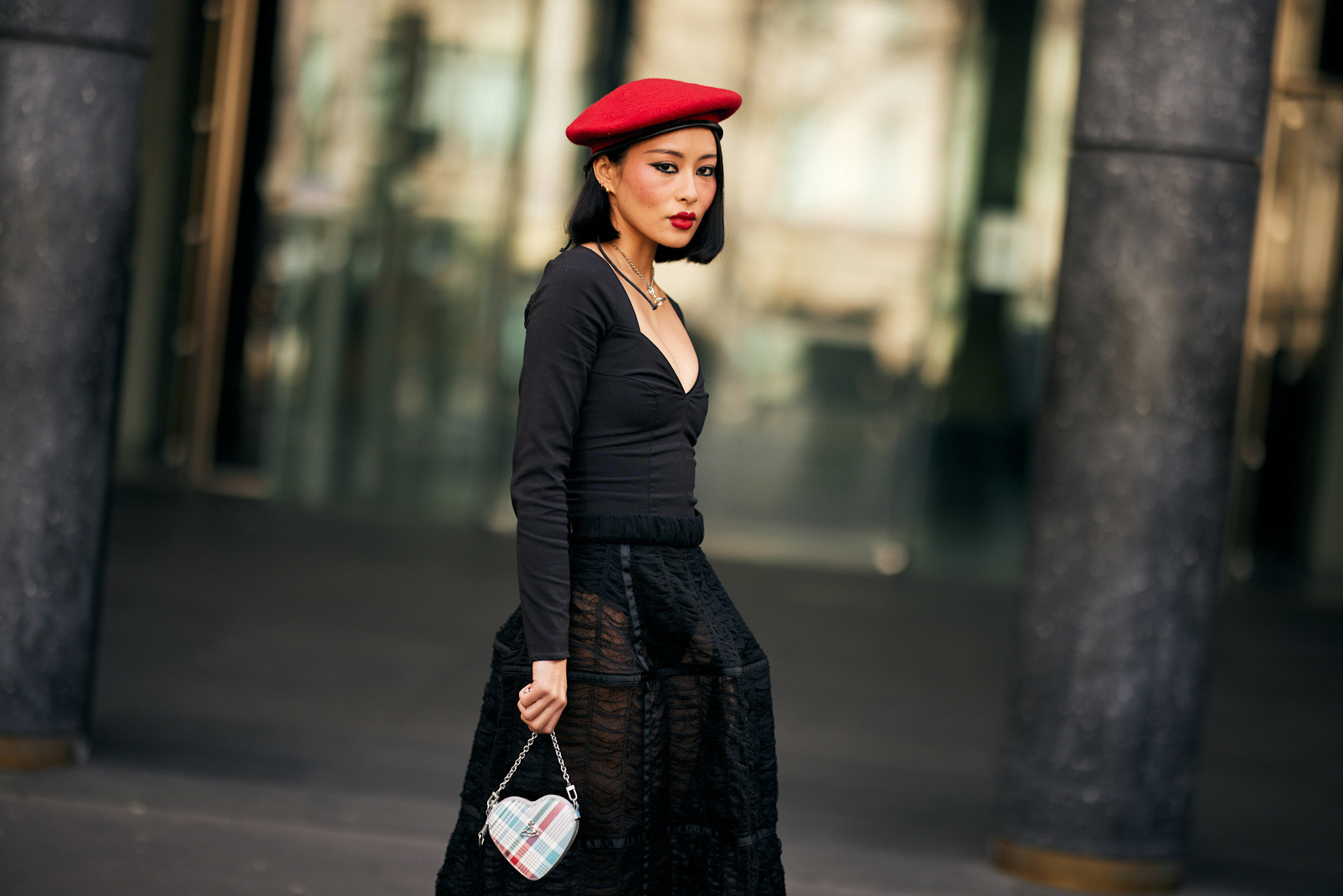 Paris str F25 1715.jpg