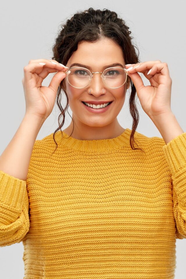 تصفحي صور نظارات طبية حسب شكل الوجه!