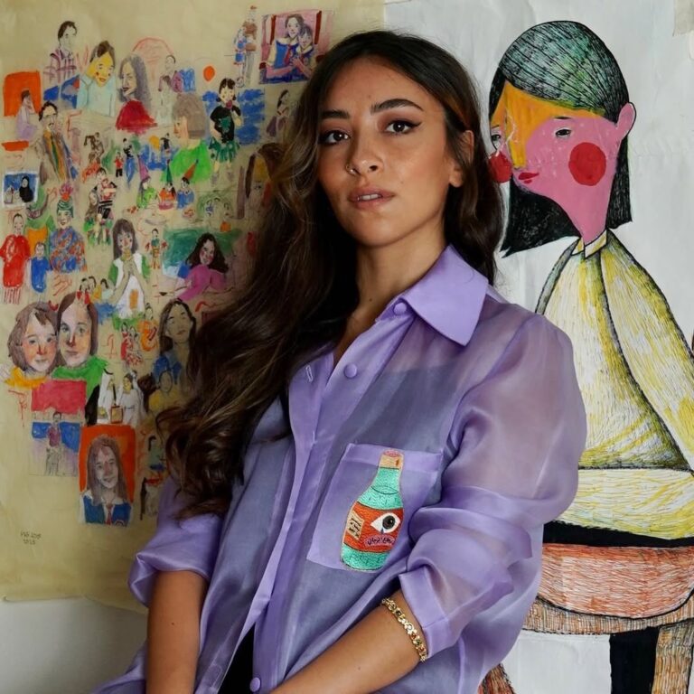 سارة طيبة تكشف للجمهور عن شخصيتها في فيلمها الجديد