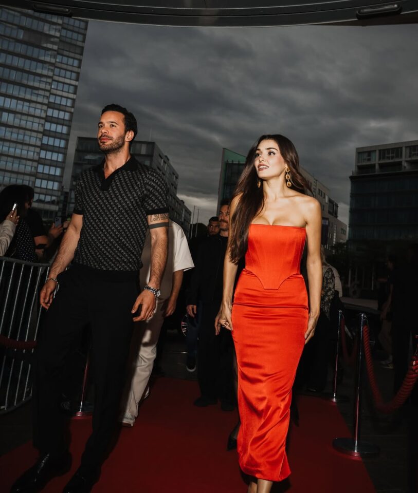 تصرف غريب من زوجة باريش أردوتش بعد مسلسله مع هاندا والأتراك غاضبون