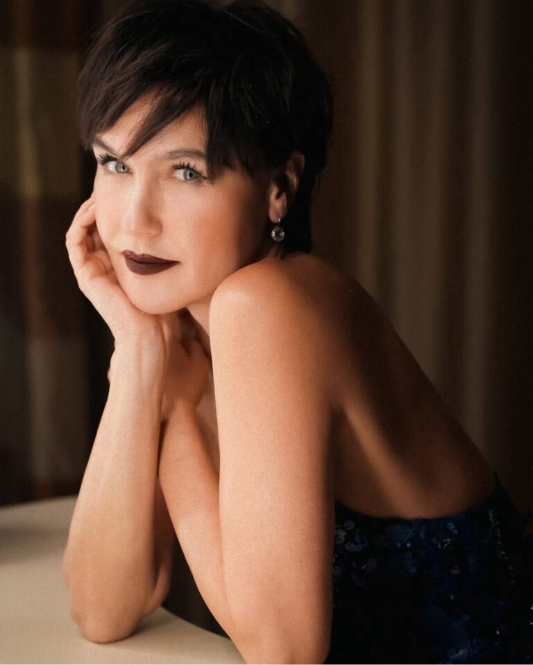 الممثلة التركية شيفال سام تعود في "العيون ترى لاحقًا"