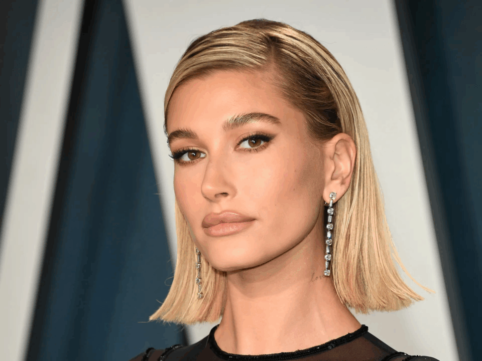 هايلي بيبر البطلة الخفية وراء ألبوم جاستن الجديد!