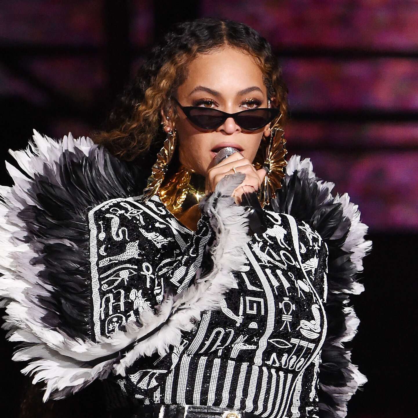 بيونسيه تصنع مجدًا جديدًا… خطوة نحو نادي الـ EGOT!