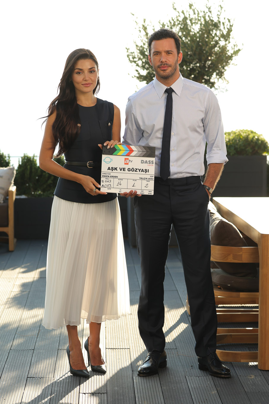 باريش اردوتش و هاندا ارتشيل يعلنان بدء تصوير مسلسل "الحب والدموع"