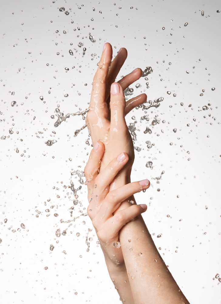 هل تعرق اليدين من اعراض الخجل الجسدية؟