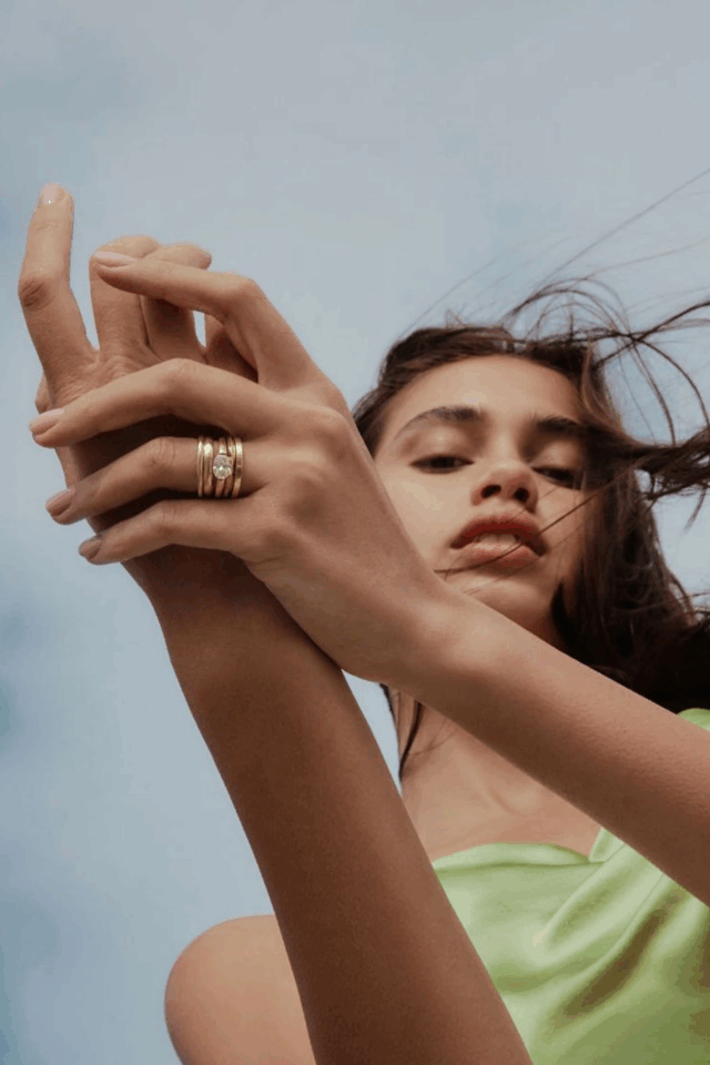 تفسير حلم لبس الخاتم... هل هو بشرى أم تحذير؟