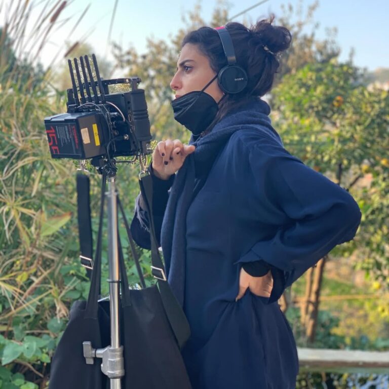 المخرجة اللبنانية منية عقل تنضم إلى نتفلكس بمسلسل عالمي