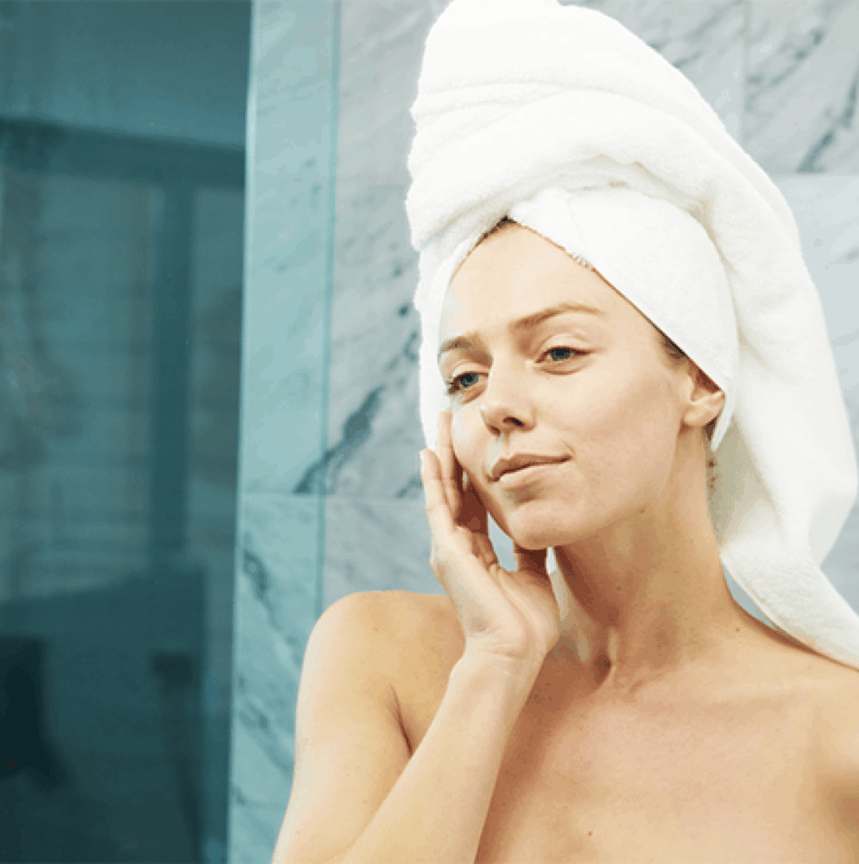 بين الصواب والخطأ في ازالة الرؤوس السوداء باليد: إليكِ الإجابة!