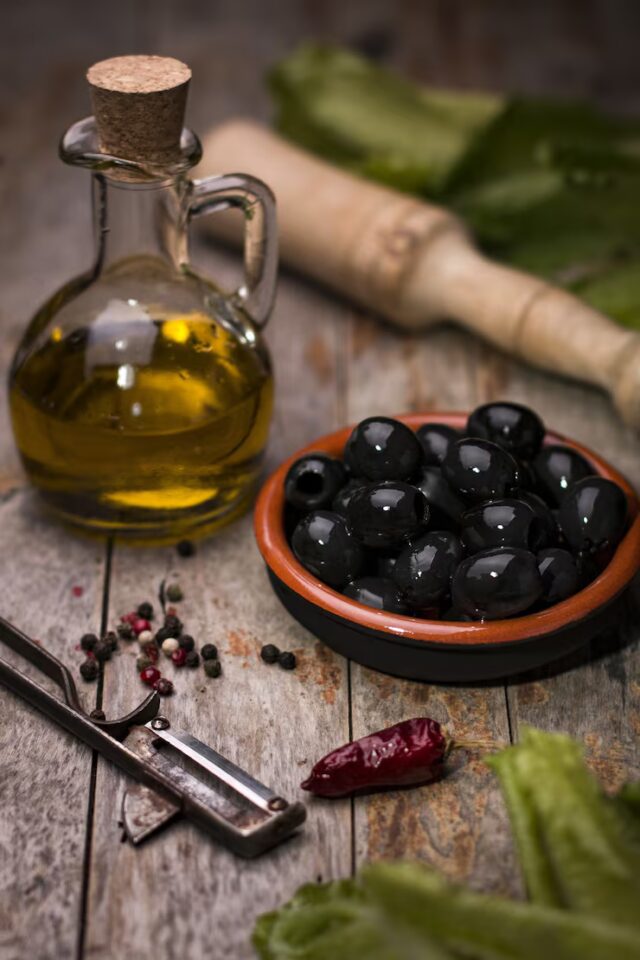 فوائد الزيتون الاسود: كنز صحي في طبقك اليومي