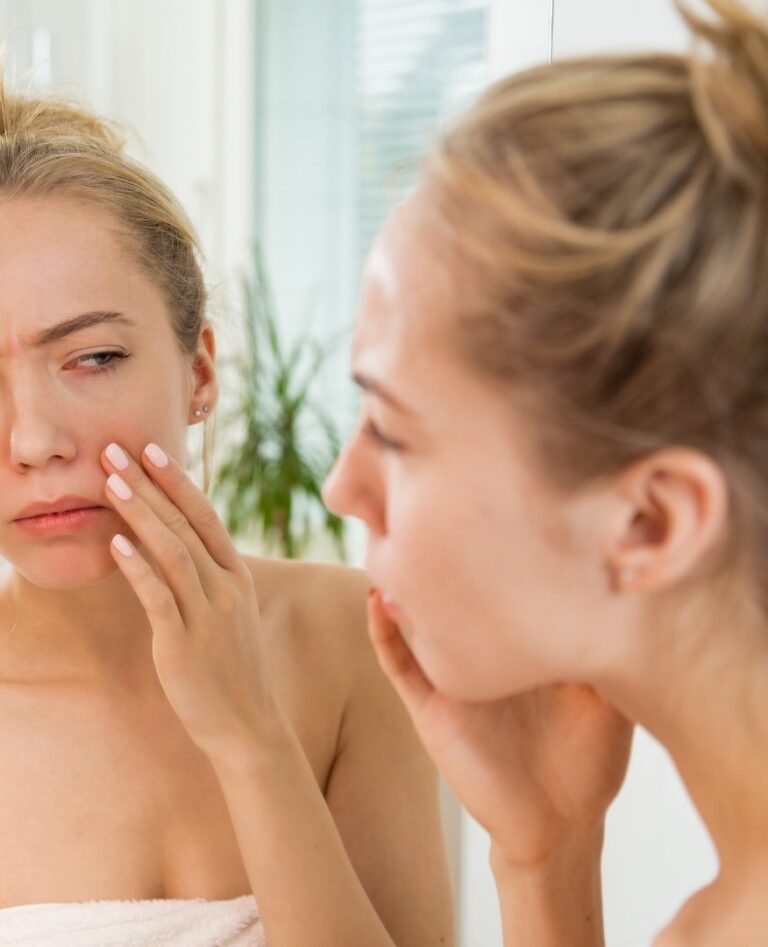 اسباب جفاف الوجه التي لا تعرفينها… وهل روتينكِ اليومي هو السبب؟