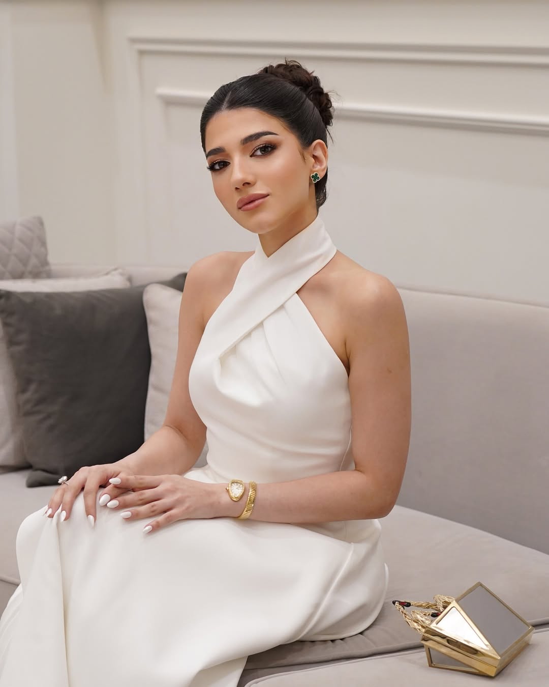 نارين بيوتي وقصة مؤثرة عن أرنبها اللعبة