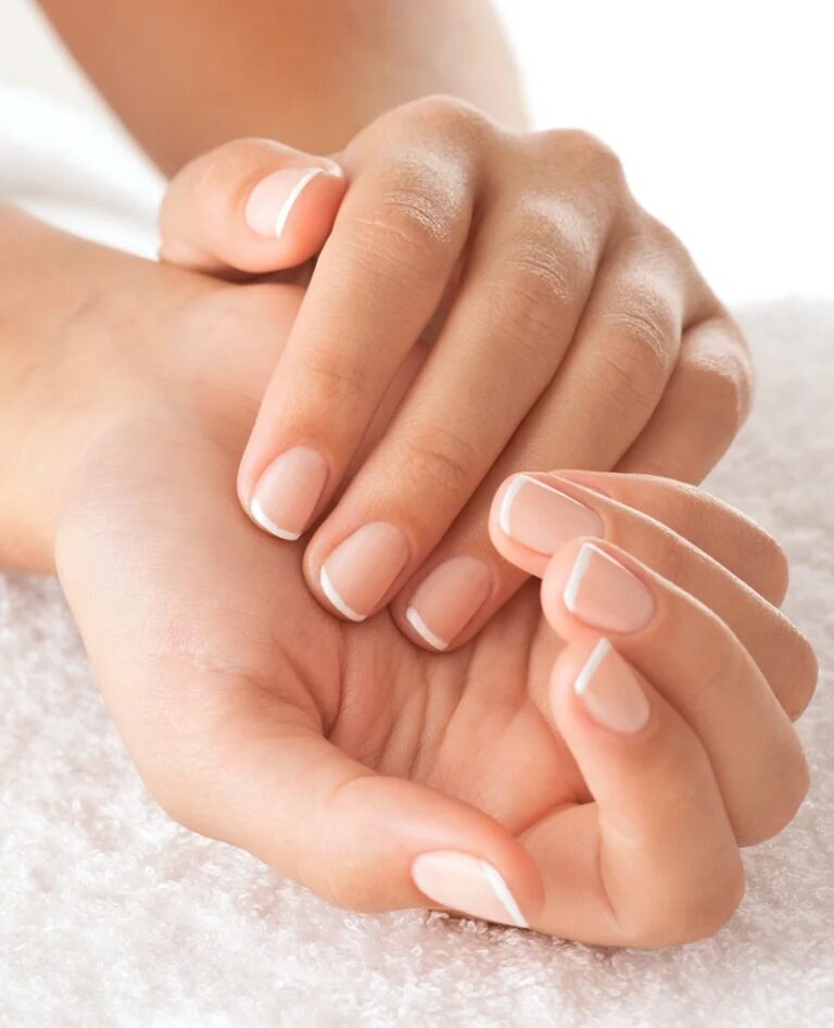 ودّعي التكسر والتقشر مع أفضل روتين العنايه بالاظافر!