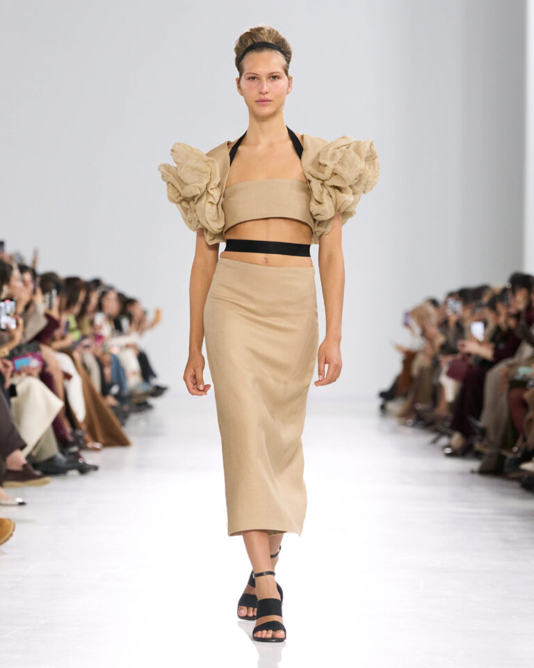 المزيد من التصاميم والابتكارات ضمن أسبوع الموضة في ميلانو