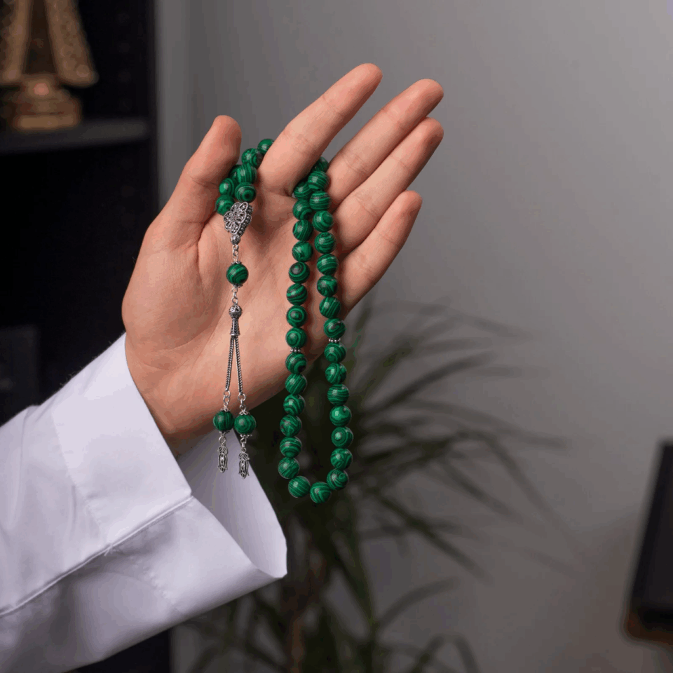 سبح احجار كريمة