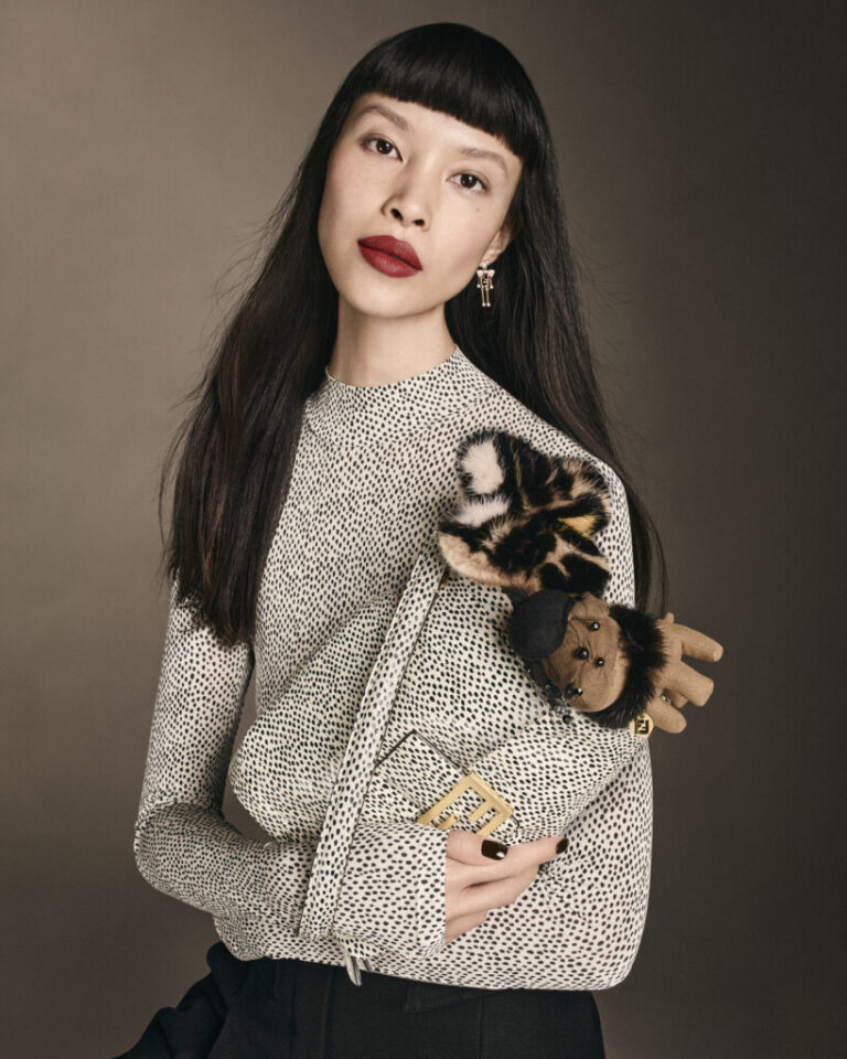 دار Fendi تطلق مجموعة ما قبل ربيع وصيف 2026 المستوحاة من الثمانينات