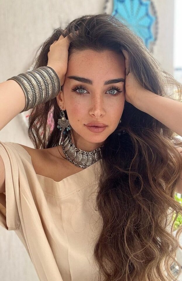 اخوات هنا الزاهد: وراء كل نجمة ناجحة عائلة تؤمن بها