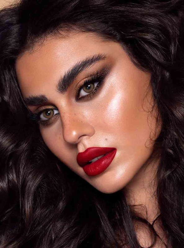 اندر الوان العيون التي تثير الفضول وتأسر الأنظار!