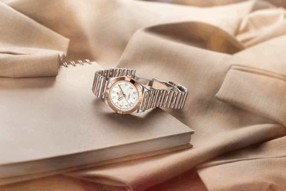 ساعتان حصريتان من Breitling لمنطقة الشرق الأوسط