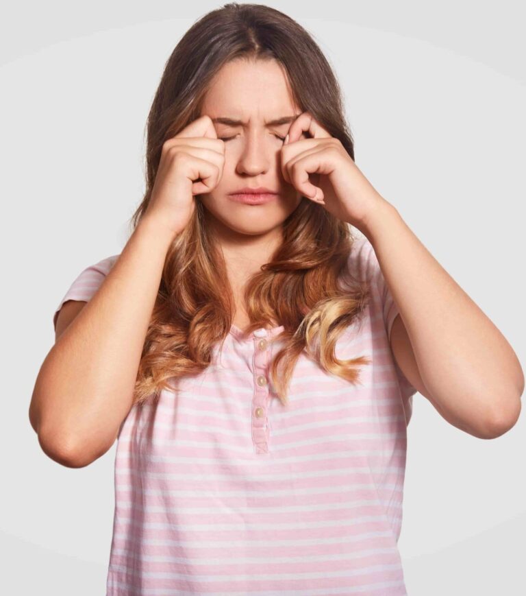 ما هي الاسباب الشائعة لرفة العين اليمنى من تحت؟