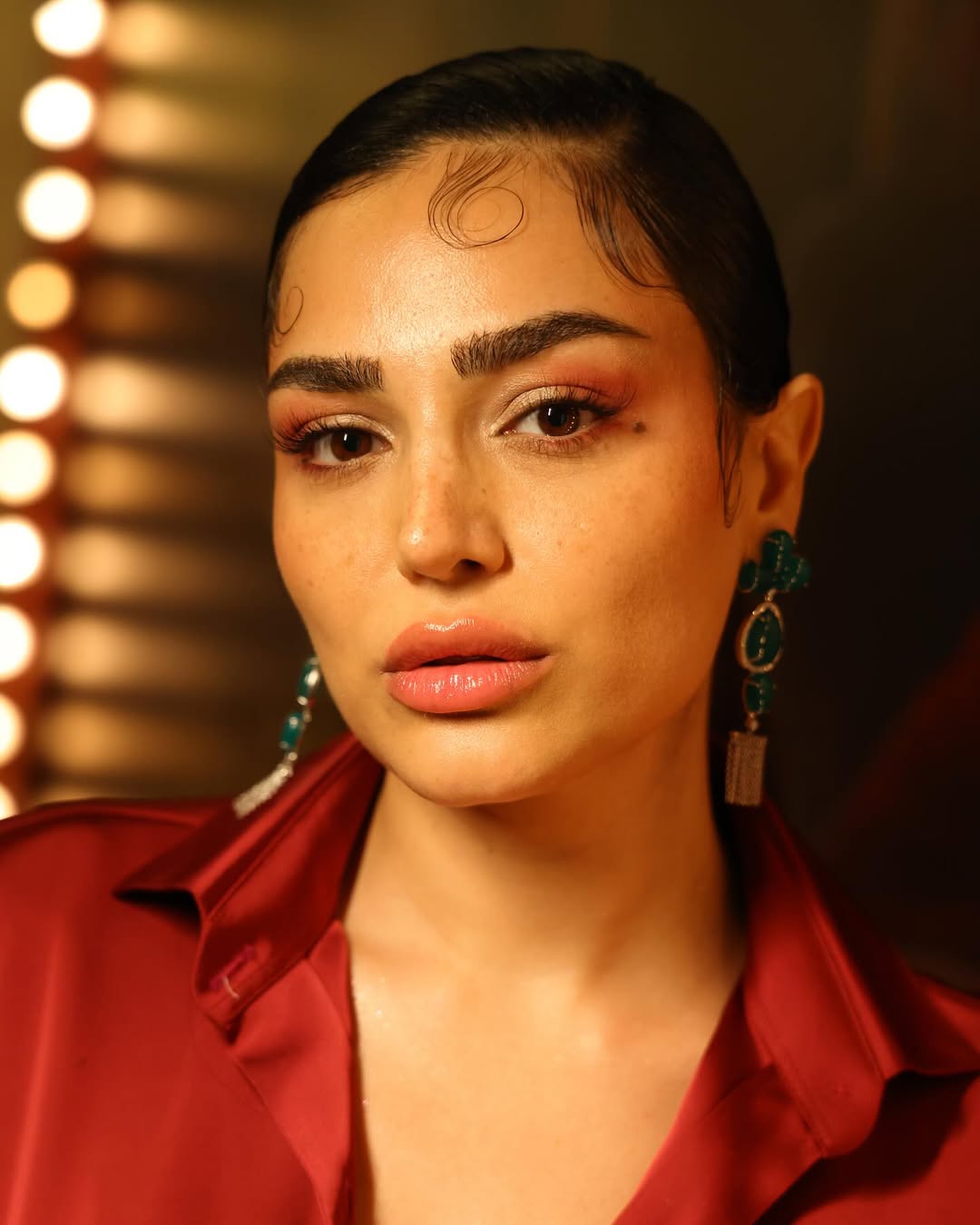 رشا بلال تفاجئ جمهورها بإطلالة جديدة بالشعر القصير