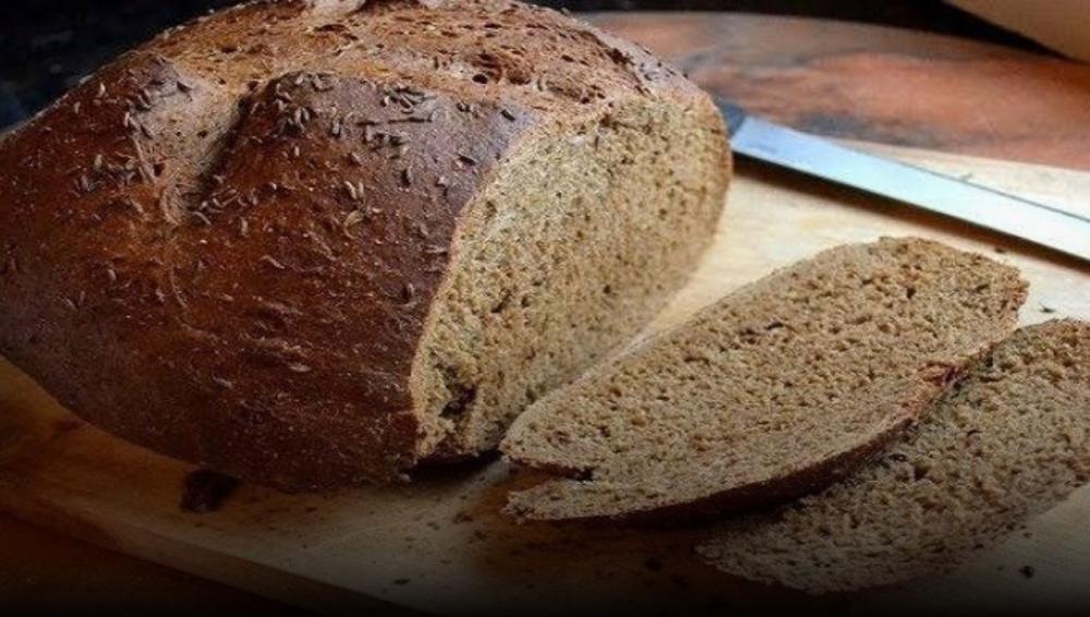 الخبز الأسمر أو الكامل