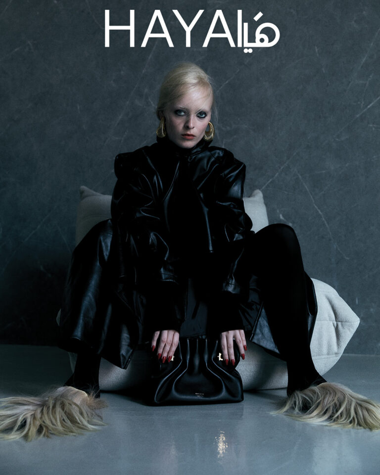 REVERIES NOIRES: لوكات حادّة وأسلوب لا يعرف الخوف