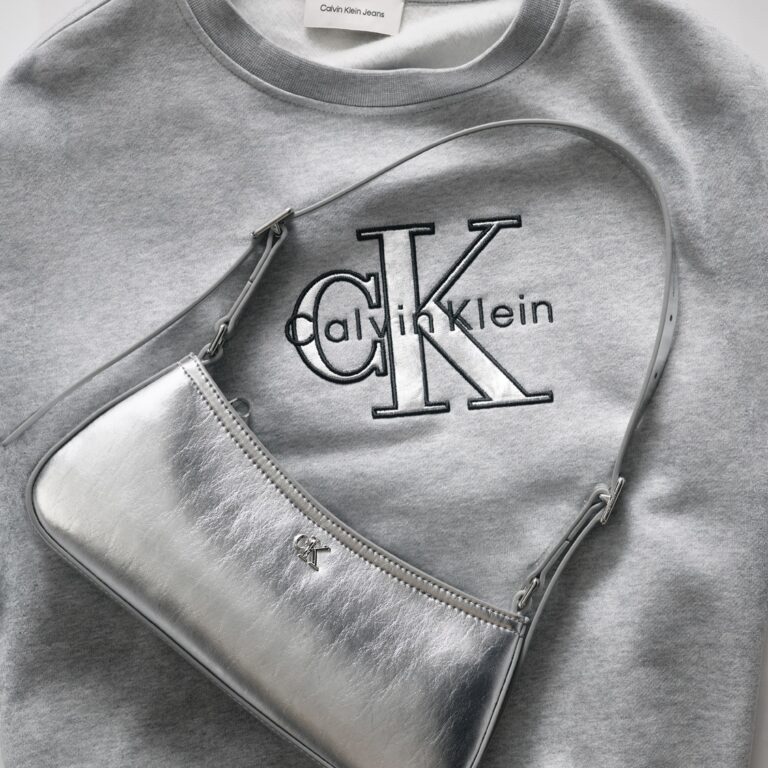Calvin Klein تطلق مجموعتها لموسم الأعياد: الهدية المثالية لك ولأحبائك