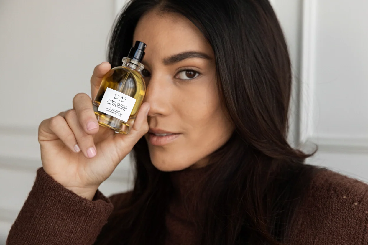 دهن العود للعناية بالشعر