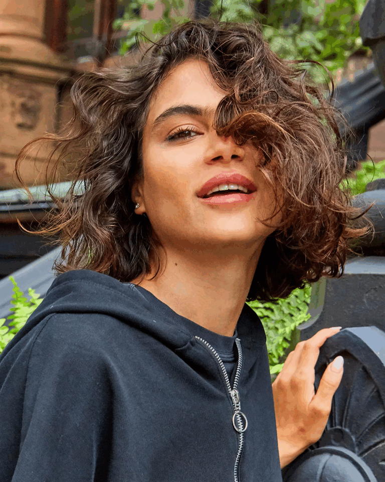 مسامية الشعر المنخفضة: الأساس لفهم كل ما له علاقة بفروة الرأس!